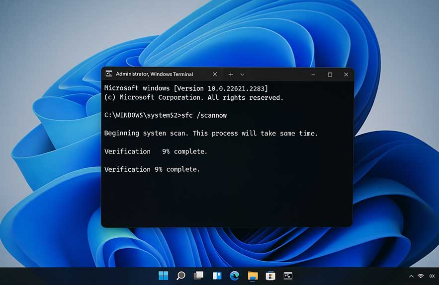 SFC Scannow command running in Windows 11 terminal